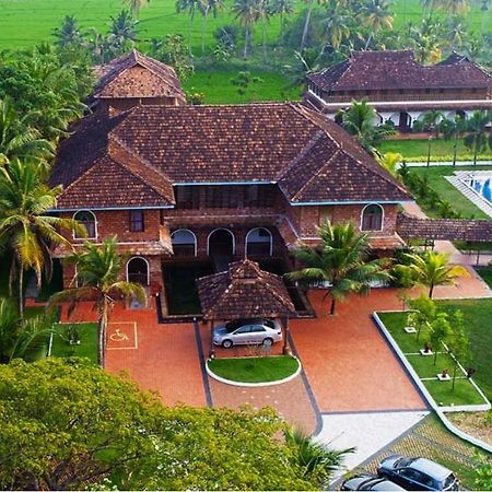 Kumarakom Heritage Resort Kottayam Ngoại thất bức ảnh