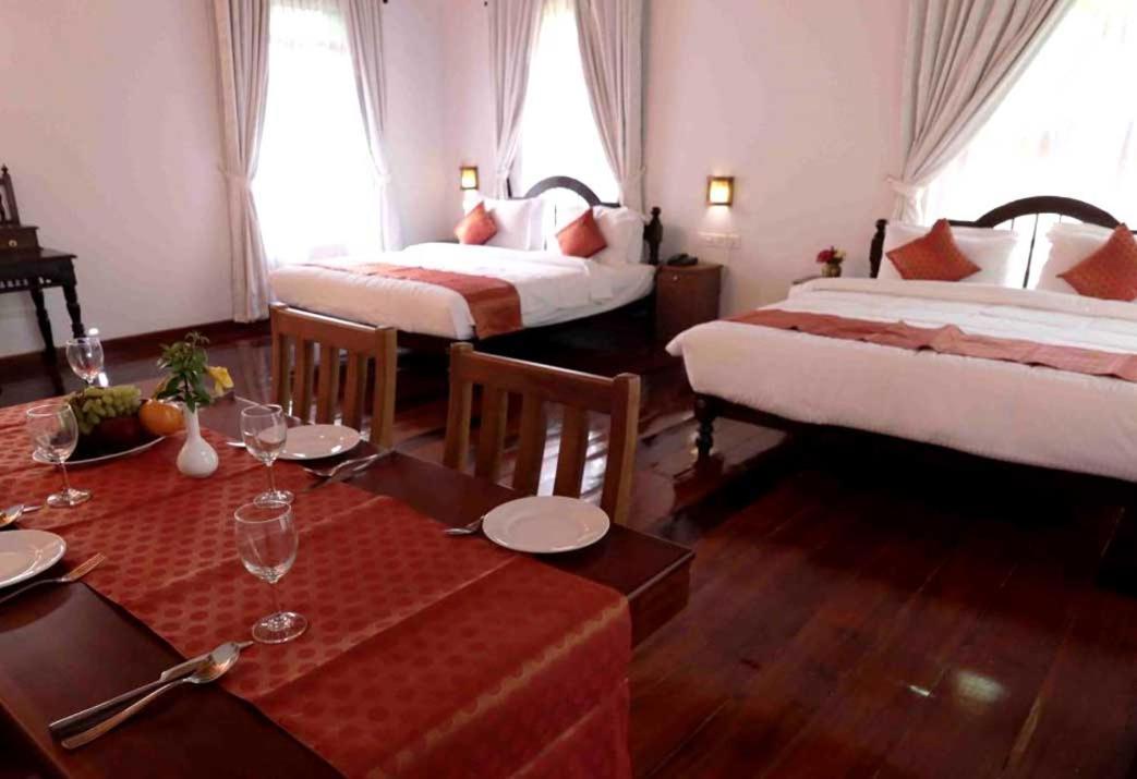Kumarakom Heritage Resort Kottayam Ngoại thất bức ảnh
