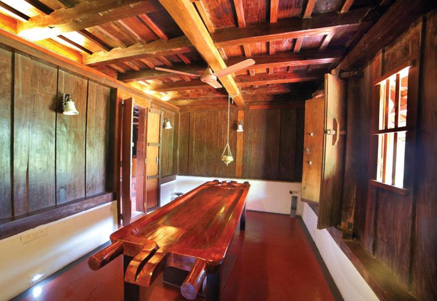 Kumarakom Heritage Resort Kottayam Ngoại thất bức ảnh
